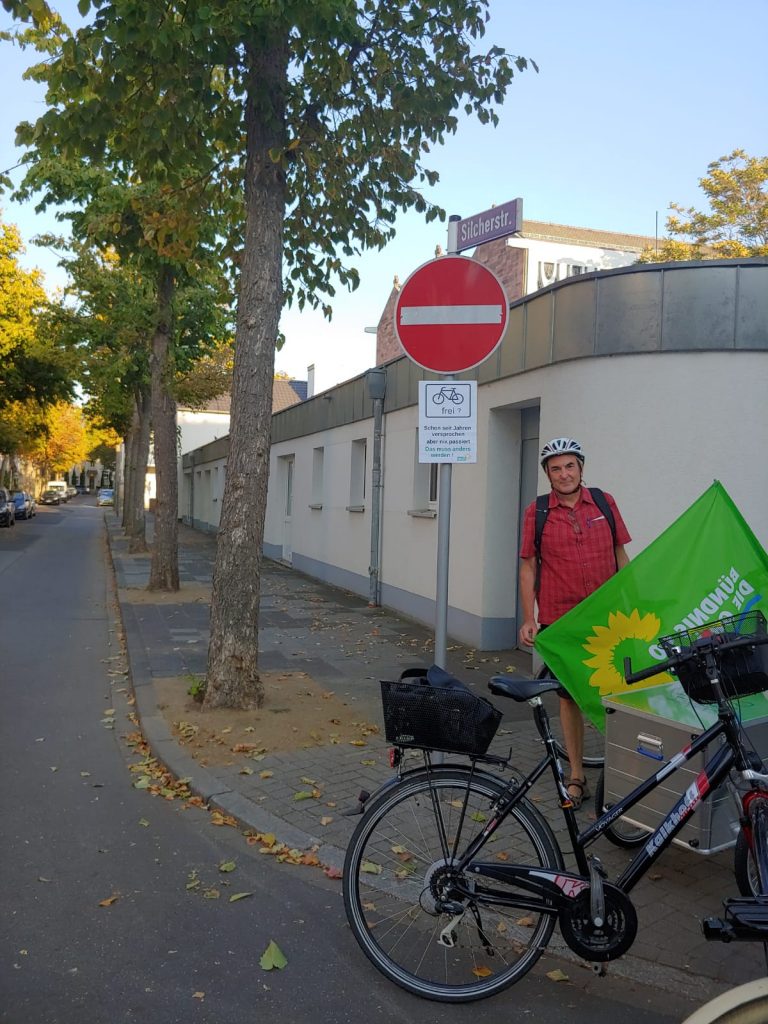 GRÜNE Radtour „Einbahnstraßen für Radler*innen öffnen“ stößt auf großen Zuspruch – Stadt muss endlich handeln